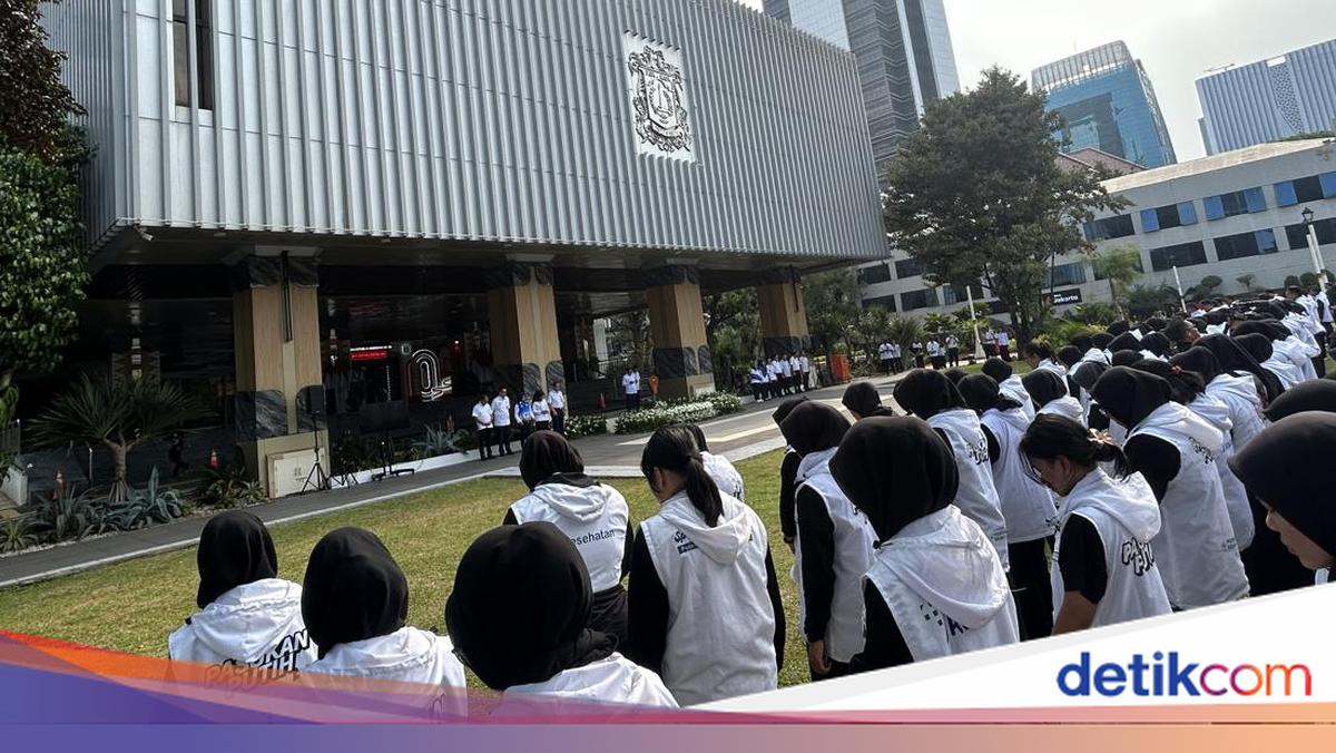 Pramono Lepas 584 Pasukan Putih untuk Pelayanan Kesehatan Gratis Warga
