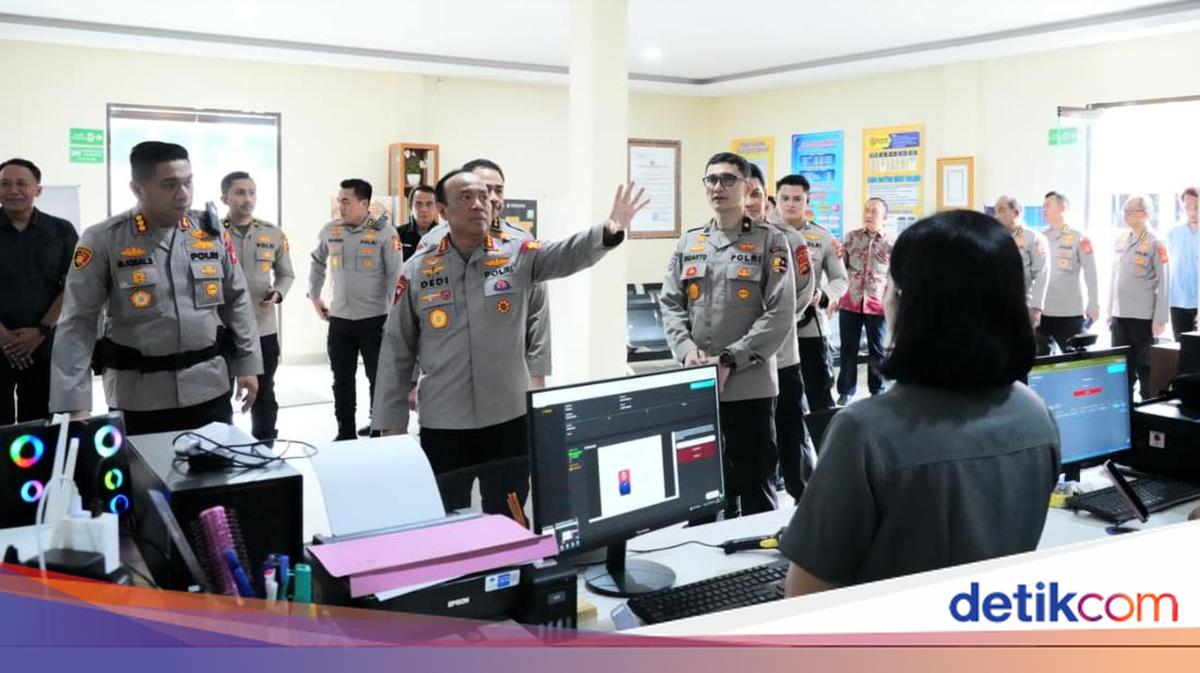 Wakapolri Tinjau Peningkatan Pelayanan SPKT di Denpasar: Polri Harus Hadir