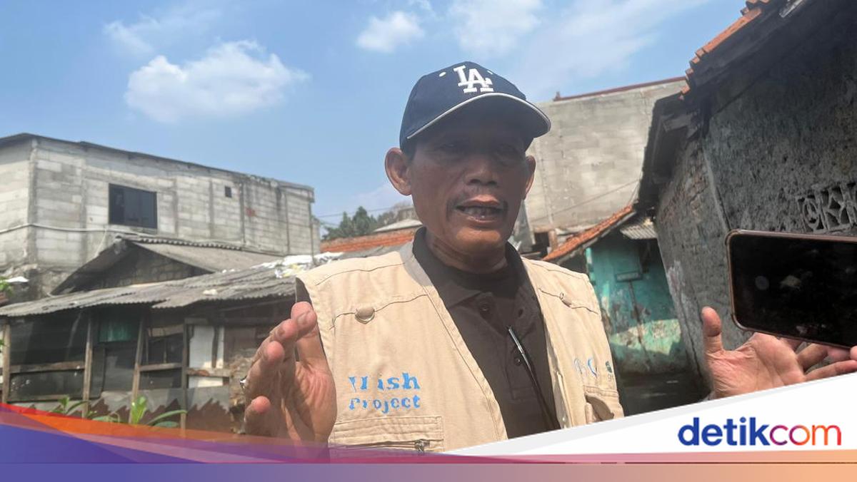 3 Hari Kebanjiran, Warga Jati Padang Mulai Alami Gatal hingga Diare