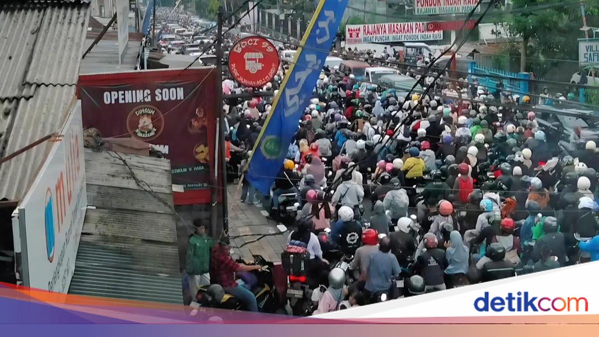 Jalur Puncak Bogor Sempat Macet Parah Siang Tadi, Polisi Terapkan One Way