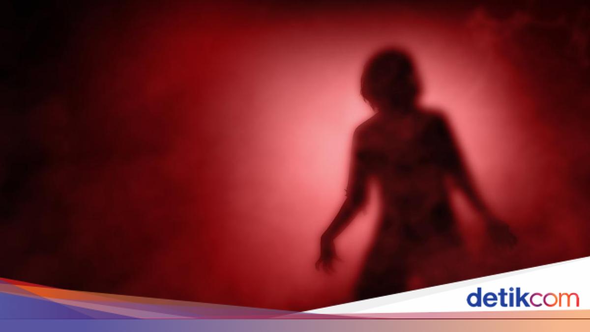 #LorongWaktu  Kisah mistis di Garut, 1941, saat Khalifah diteror sosok tak berwujud. Kejadian horor ini menghebohkan warga setelah lebaran. Simak selengkapnya!

Via @detikjabar_