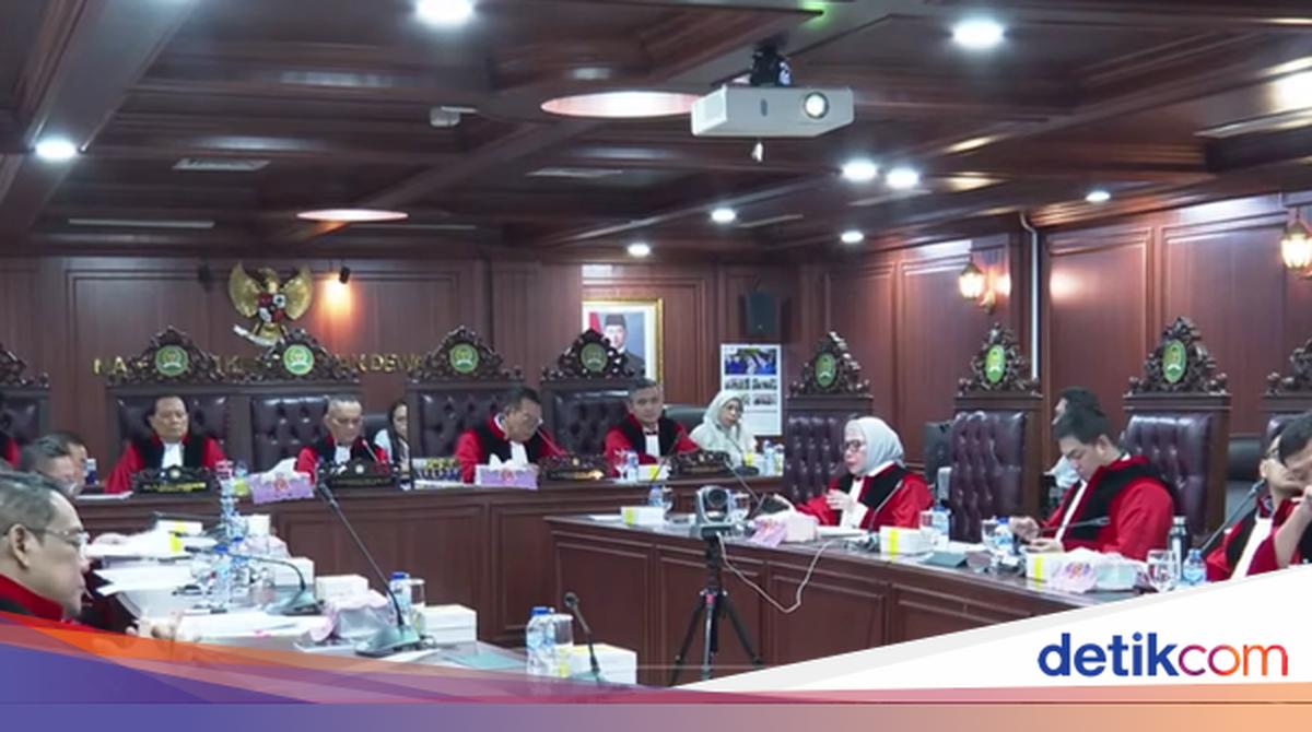 MKD Gelar Sidang Perdana Anggota DPR Nonaktif, Saksi-Ahli Dihadirkan
