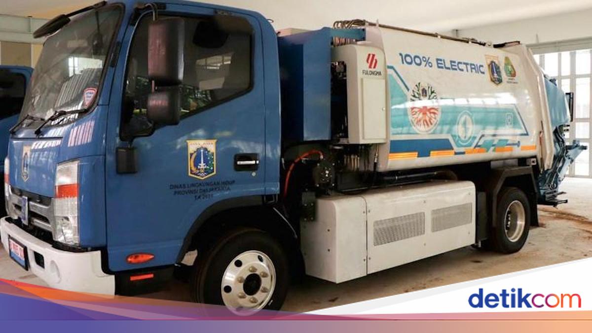 Tekan Emisi Karbon, Jakarta Jadi Pelopor Penggunaan Truk Sampah Listrik