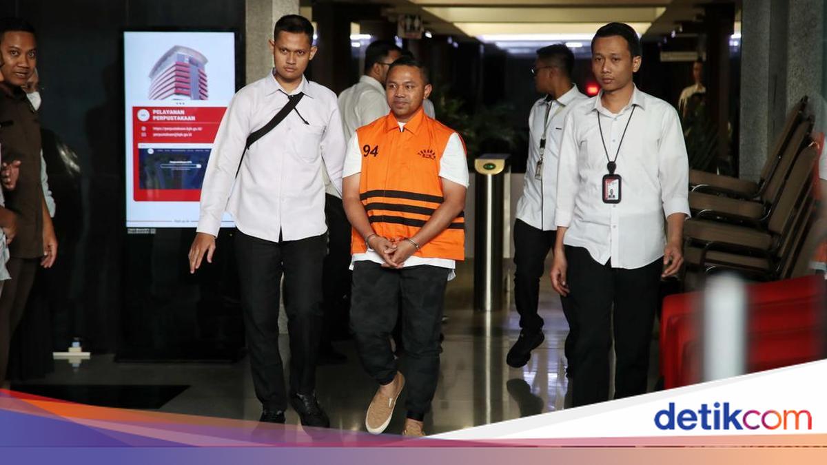 KPK Duga Gubernur Riau Curiga Ada OTT, Ditangkap Saat Sembunyi di Kafe