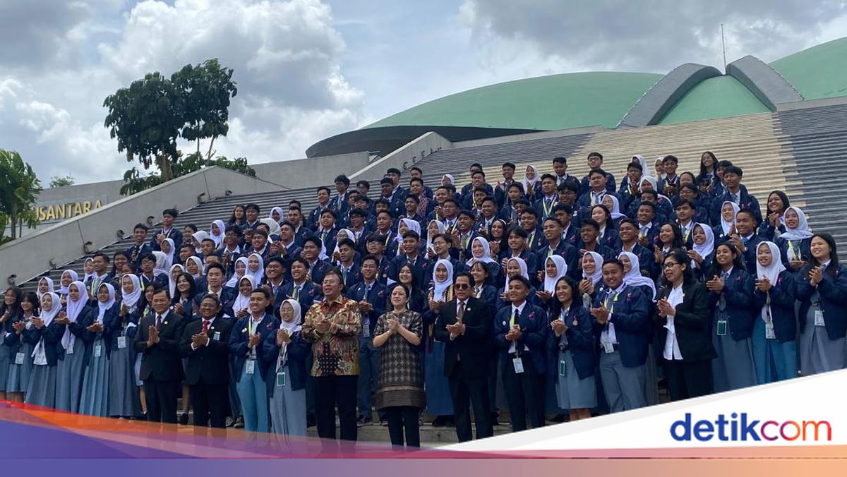 Puan di Hadapan Siswa Parlemen Remaja: DPR Terbuka tapi Ada Aturannya