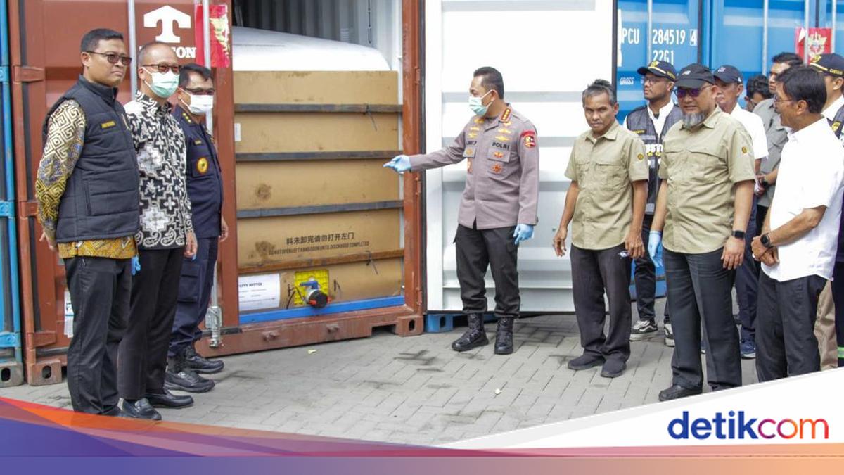 Polri Akan Ikut Usut Pelanggaran Ekspor 87 Kontainer Produk CPO