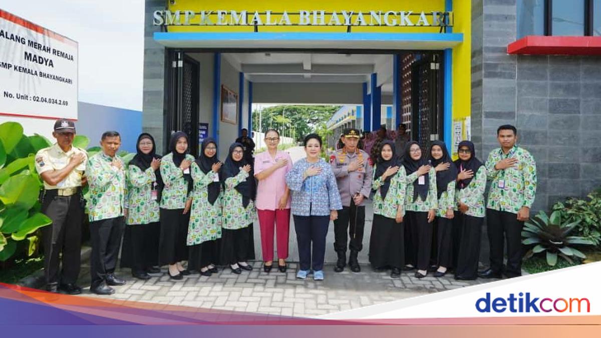 Kapolri: SMP Kemala Bhayangkara Terima Fasilitas IFP dari Presiden RI