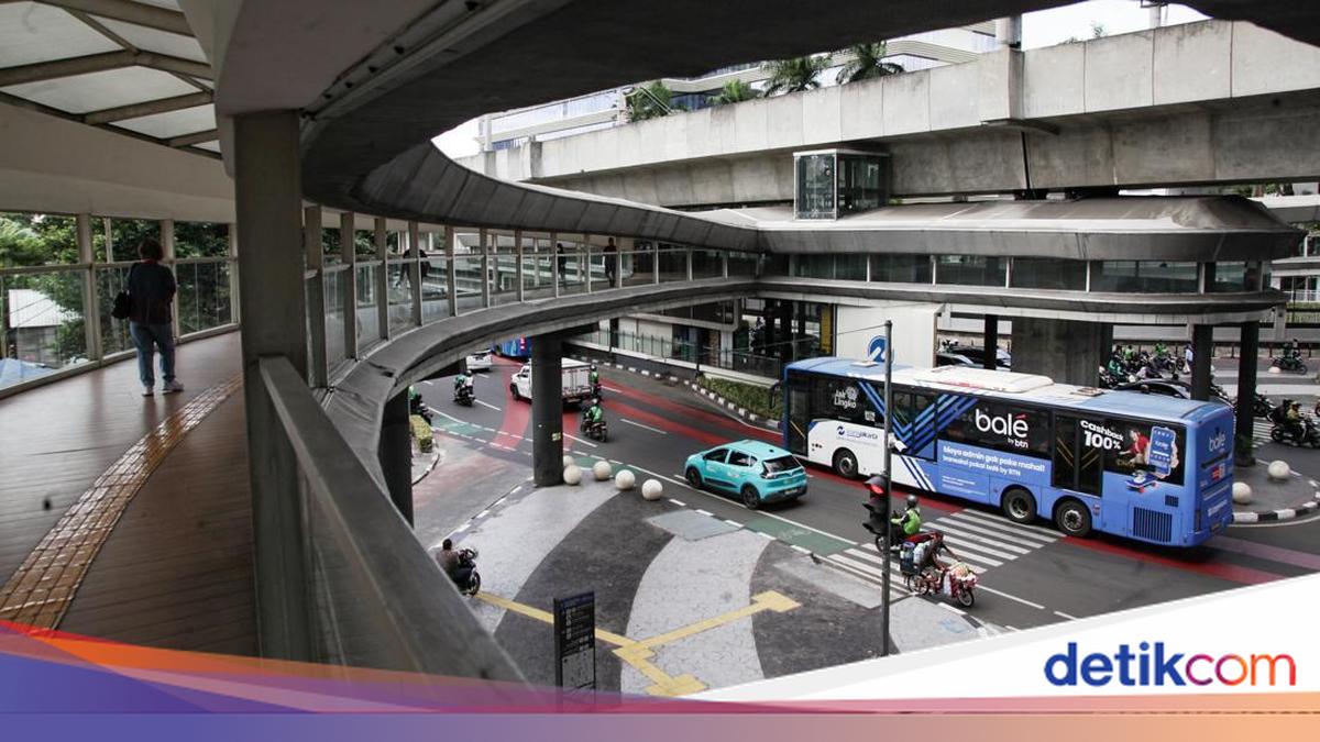 Hadiah Tahun Baru! TransJ-MRT-LRT Jakarta Masih Gratis Hari Ini