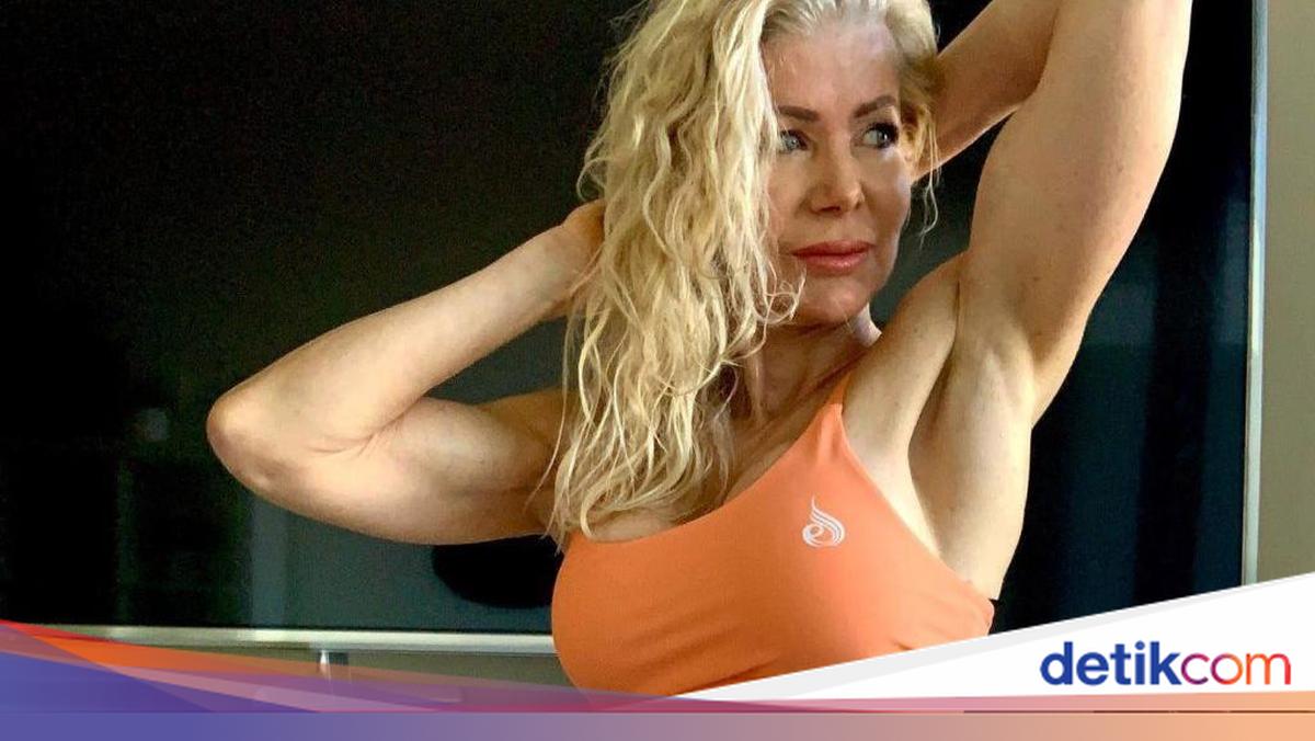 Meski sudah lanjut usia, wanita asal Australia ini tampil memukau dengan tubuh berotot dan penampilan yang awet muda. Semua berkat pola makan dan olahraga.