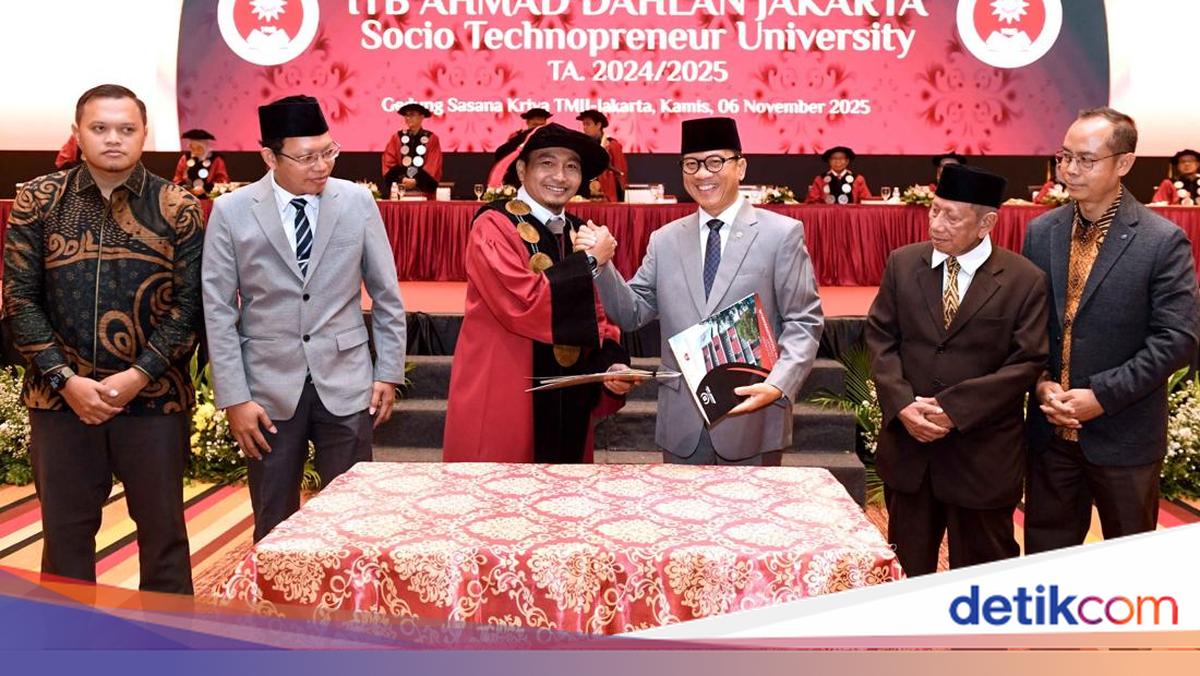 Teken MoU dengan ITB Ahmad Dahlan, Mendes Ajak Bangun Indonesia dari Desa