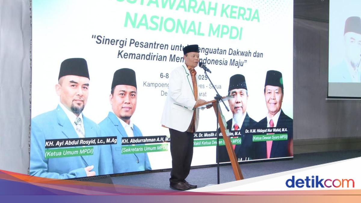 HNW Bicara Peran Penting Pesantren dalam Pembangunan Bangsa