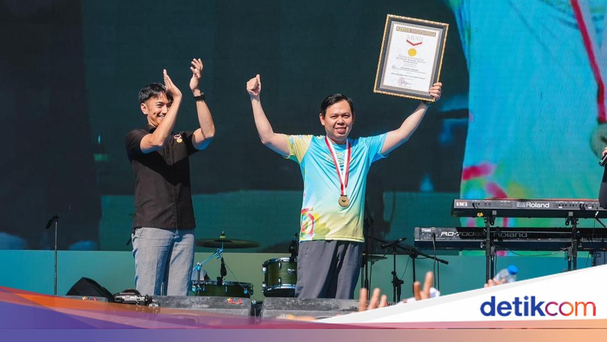 Canangkan Hari Green Democracy, Ketua DPD Raih 2 Rekor MURI