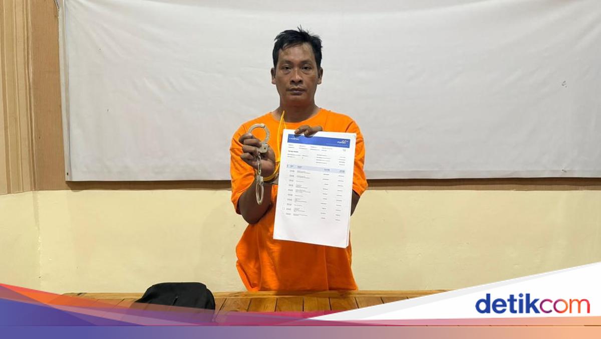 Seorang pria bernama Jamroni ditangkap di Kuantan Tengah, Riau setelah memeras warga dengan ngaku anggota BNN dan mengancam gunakan senjata api.