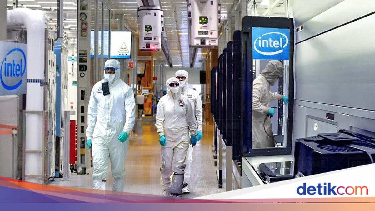 Intel menggugat mantan insinyurnya yang diduga mencuri 18.000 dokumen rahasia dan kabur. Perusahaan menuntut Rp 4 miliar dan pengembalian data tersebut.