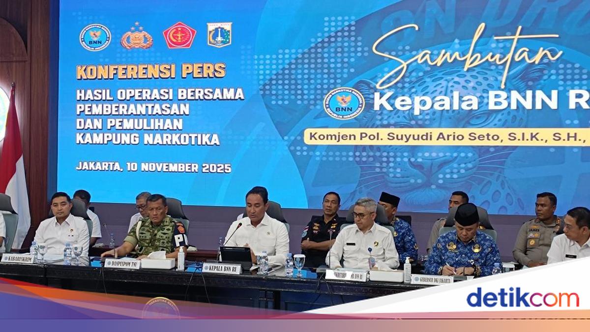 Komjen Suyudi Ungkap Bandar Pantau Situasi Kampung Narkoba Pakai Drone