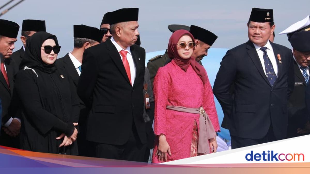 Laut Jadi Saksi Penghormatan Kemensos dan TNI AL untuk Para Pahlawan