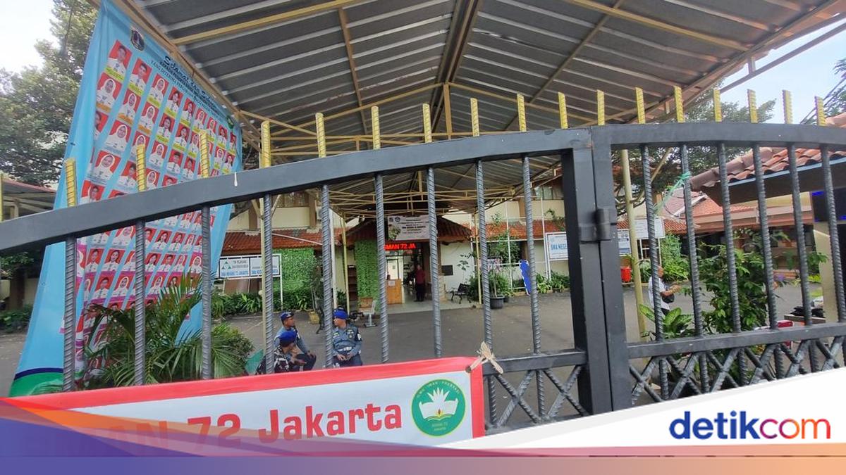 Polisi Temukan 7 Peledak di SMAN 72 Jakarta, 4 Meledak