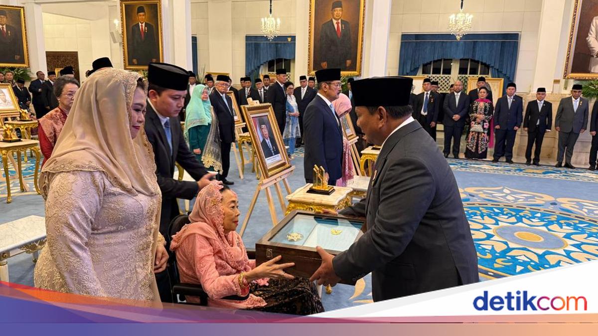 F-PKB MPR Puji Prabowo Tetapkan Gus Dur sebagai Pahlawan Nasional