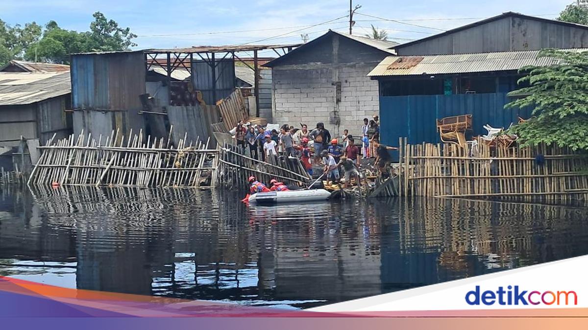Seorang pria berinisial PBR (33) tewas usai tercebur di Kali Cakung kawasan Cilincing, Jakut. Korban tercebur saat akan mandi saat malam.