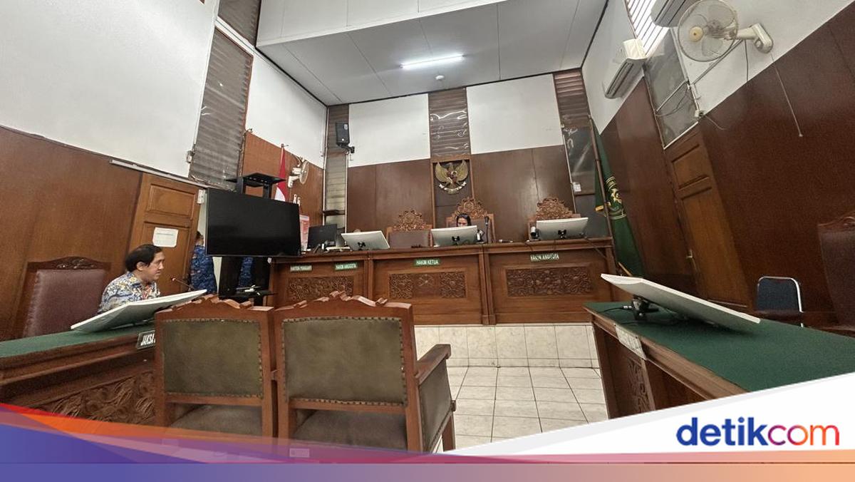 KPK Absen, Sidang Praperadilan Tersangka Korupsi e-KTP Paulus Tannos Ditunda