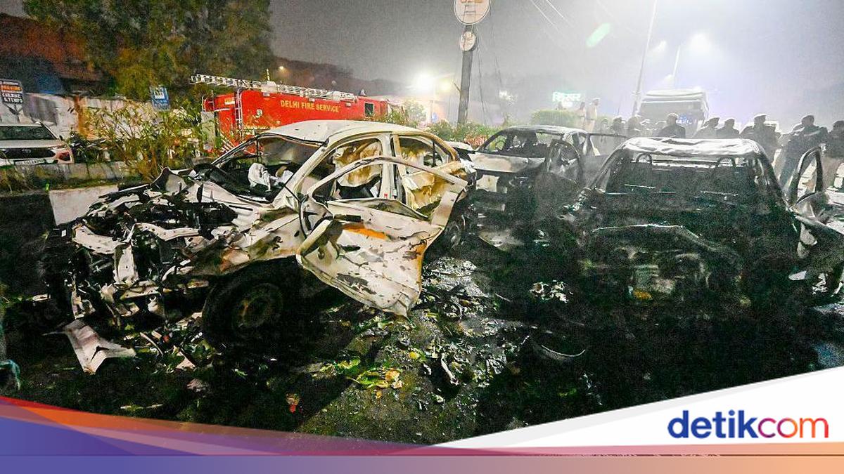 Ledakan di jantung pariwisata New Delhi mengingatkan banyak warga India tentang berbagai serangan teror di tengah kota pada dekade 2000-an.