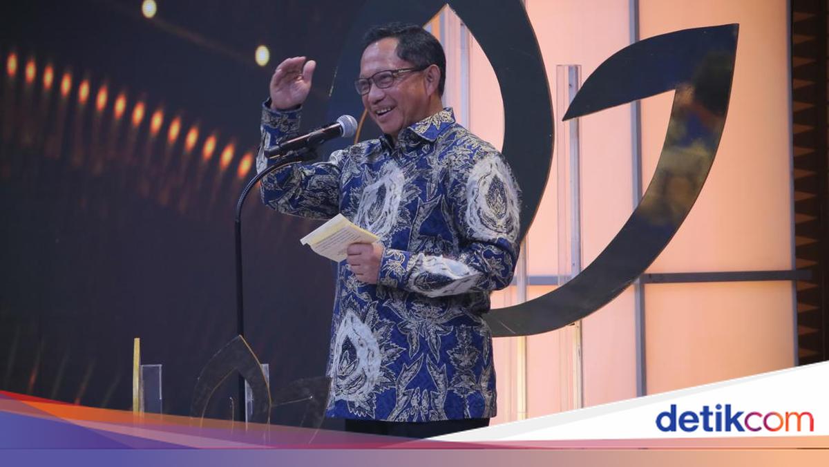 Tito Sebut Penghargaan Kepala Daerah Penting Bangun Iklim Kompetitif