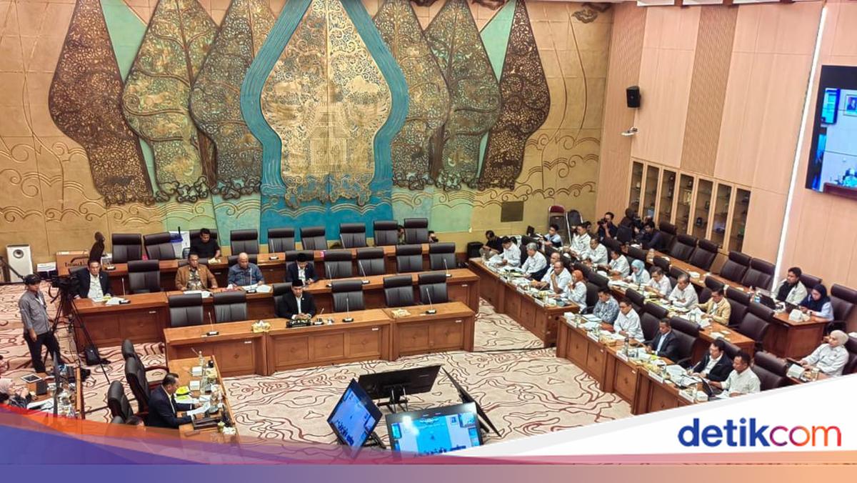 Menteri ESDM Bahlil Lahadalia kembali bicara soal izin usaha pertambangan (IUP) di wilayah Raja Ampat yang sempat viral beberapa waktu lalu.