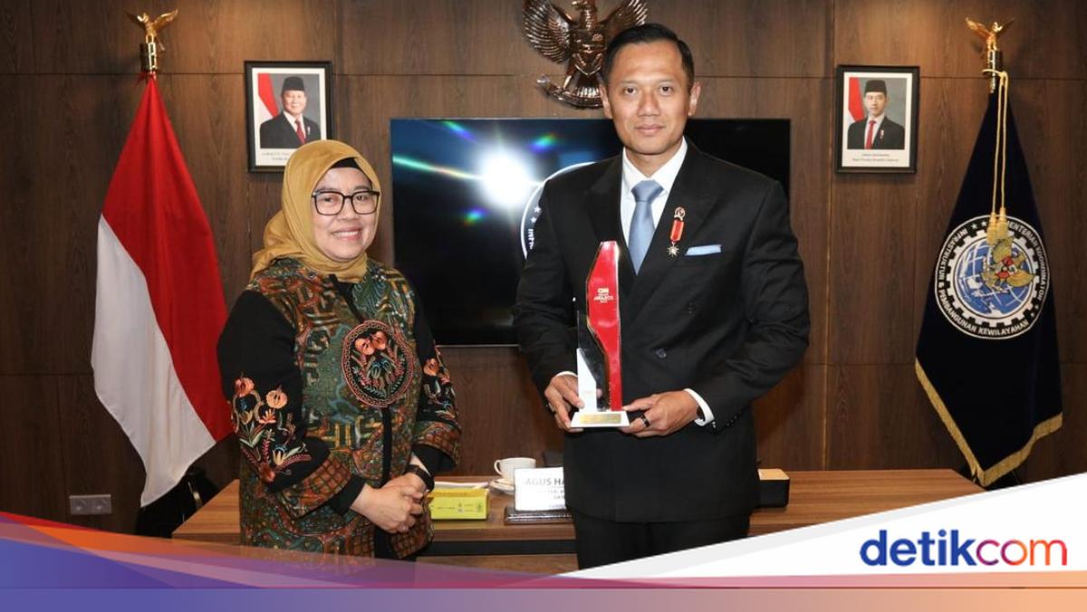 Raih Penghargaan Leadership Award, AHY: Kerja Keras Seluruh Jajaran