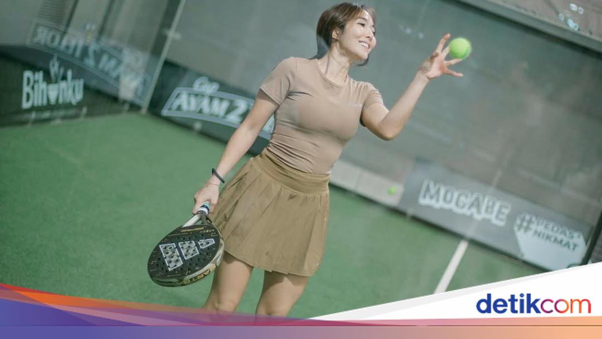 Gisel Jadi Cewek Bumi Tersporty di Lapangan Padel