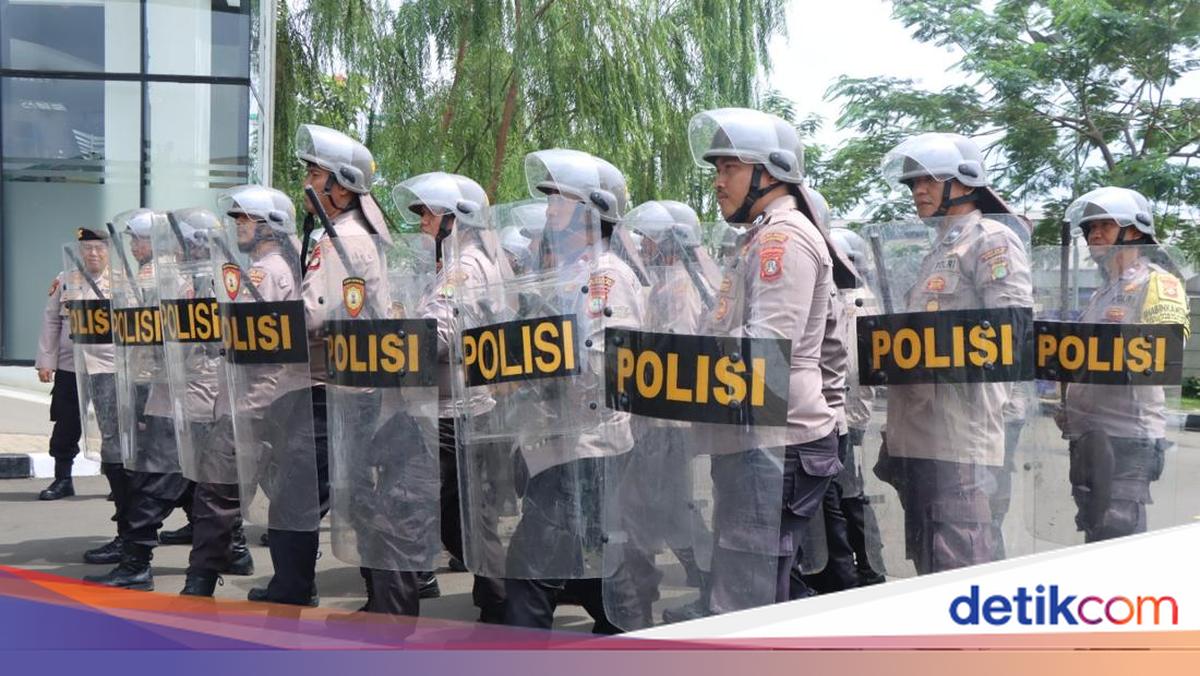 Dukung Jaga Jakarta+, Dalmas Polrestro Tangerang Dilatih Lebih Humanis