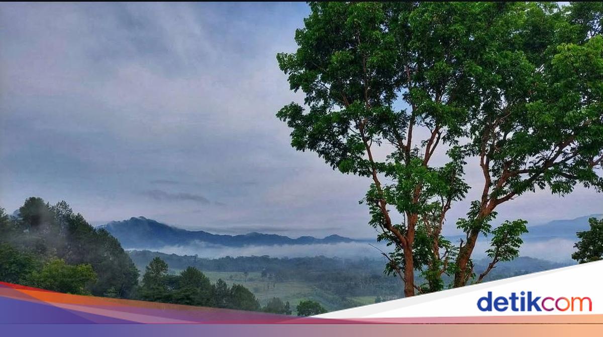 Bukit Kukus Bangka Barat, Panorama 360 Derajat dan Kekayaan Geowisata