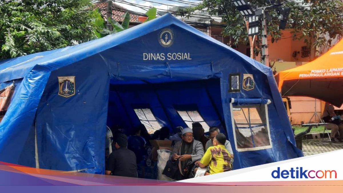Cerita Kakek Sujiono Sempat Terpeleset di Rumah Saat Padamkan Kebakaran Benhil