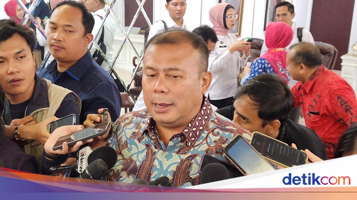 DPR Akan Dalami Isu Ijazah Palsu Hakim MK Arsul Sani yang Dilaporkan ke MKD