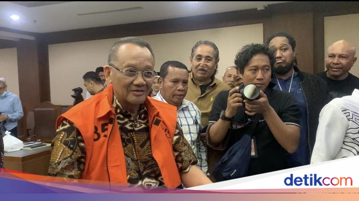 Didakwa Gratifikasi Rp 137 M, Eks Sekretaris MA Nurhadi Lapor LHKPN Rp 25,7 M