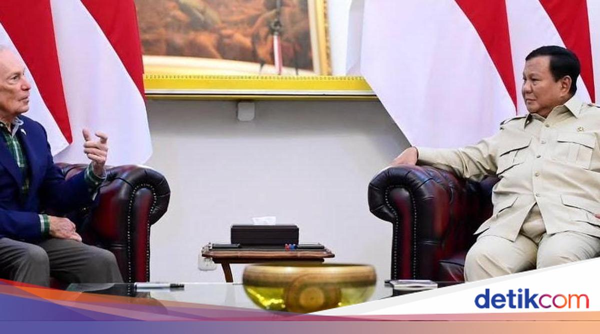 Prabowo Makan Siang Bareng Michael Bloomberg di Istana Bahas Danantara