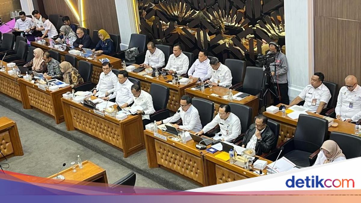 Wamendagri Jelaskan Sederet Alasan UU Pemerintahan Aceh Harus Direvisi