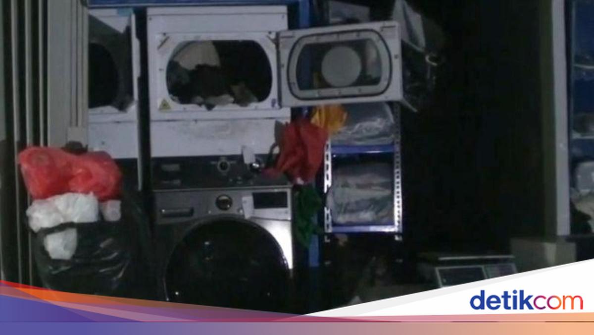 Laundry di Duren Sawit Jaktim Hancur Akibat Ledakan Mesin Uap, 2 Orang Luka