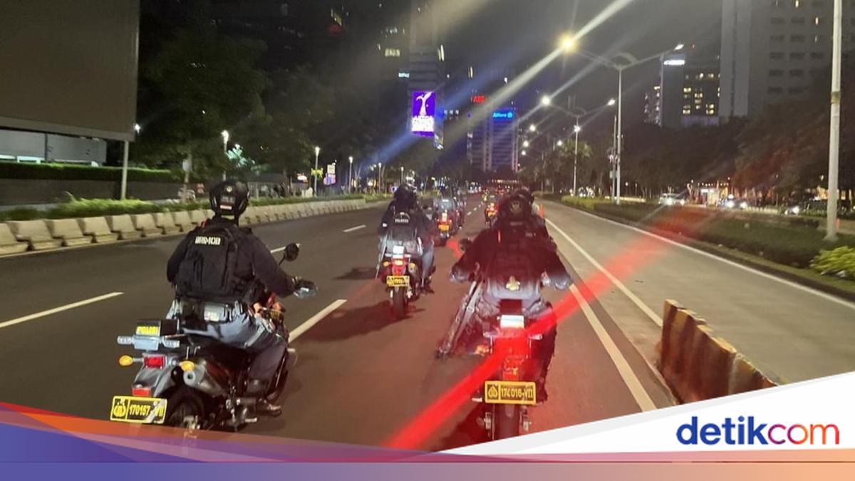 Brimob Polda Metro Bubarkan Tawuran hingga Balap Liar, Sajam Disita