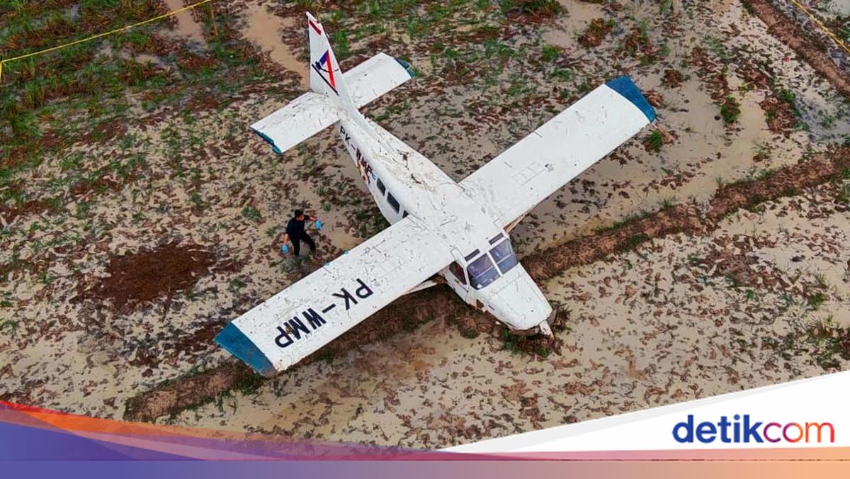 Cerita Pilot Pesawat Jatuh di Karawang: Mesin Rusak di Ketinggian 5.500 Kaki