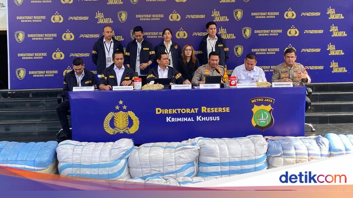 Aksi Polda Metro Bongkar Penyelundupan Pakaian Bekas Ikuti Instruksi Prabowo