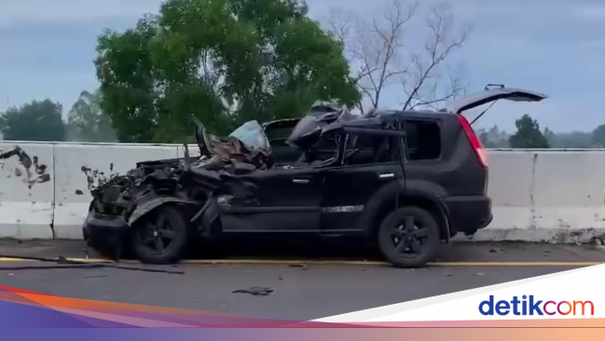 TNI Serahkan ke Polisi 194.631 Butir Ekstasi dari Mobil Ringsek di Tol Lampung