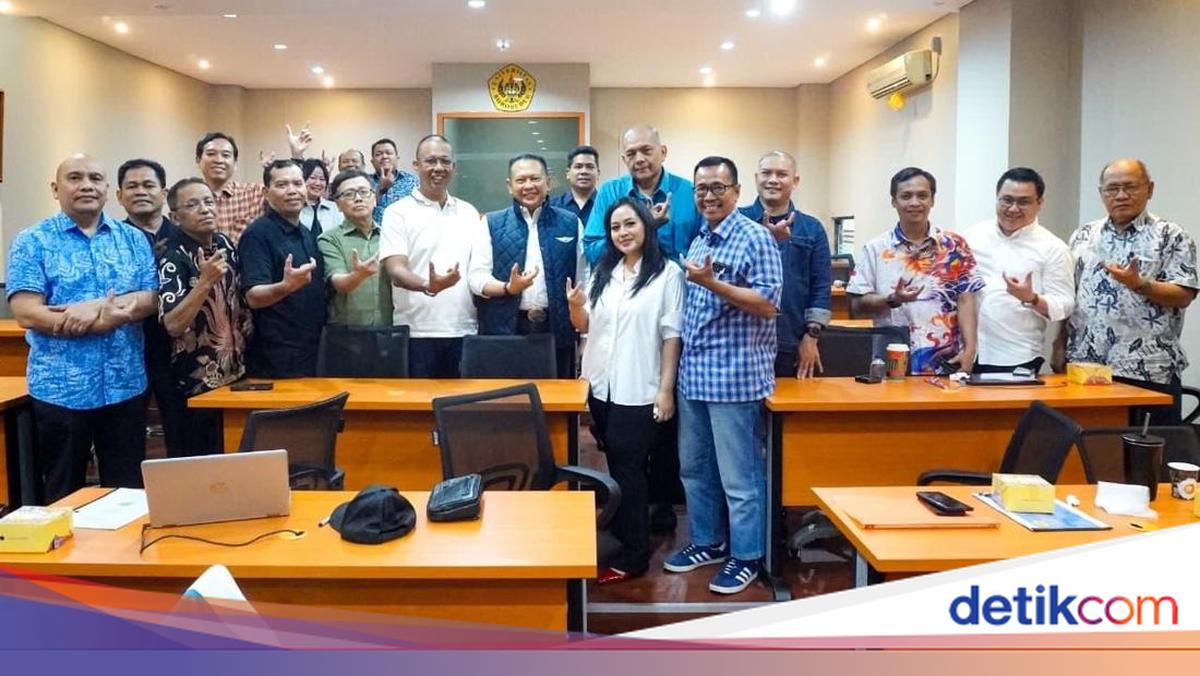 Beri Kuliah Doktor Ilmu Hukum, Bamsoet Singgung Perubahan KUHP-KUHAP