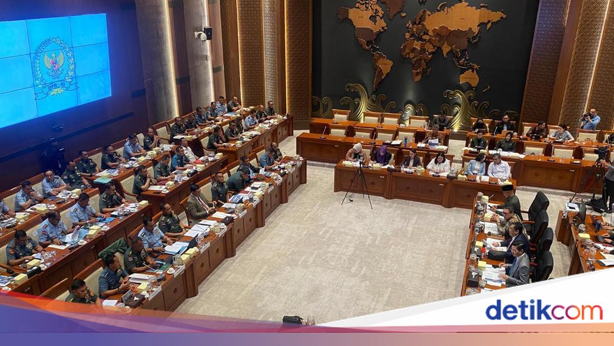 Komisi I DPR Rapat Tertutup dengan Menhan-Panglima TNI, Apa yang Dibahas?