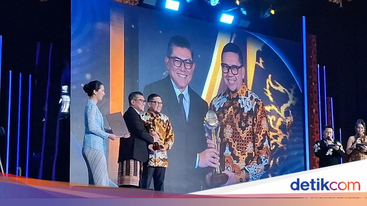 Ahmad Doli Raih detikcom Awards 2025 'Tokoh Penguatan Demokrasi dan Pembaruan Sistem Pemilu'