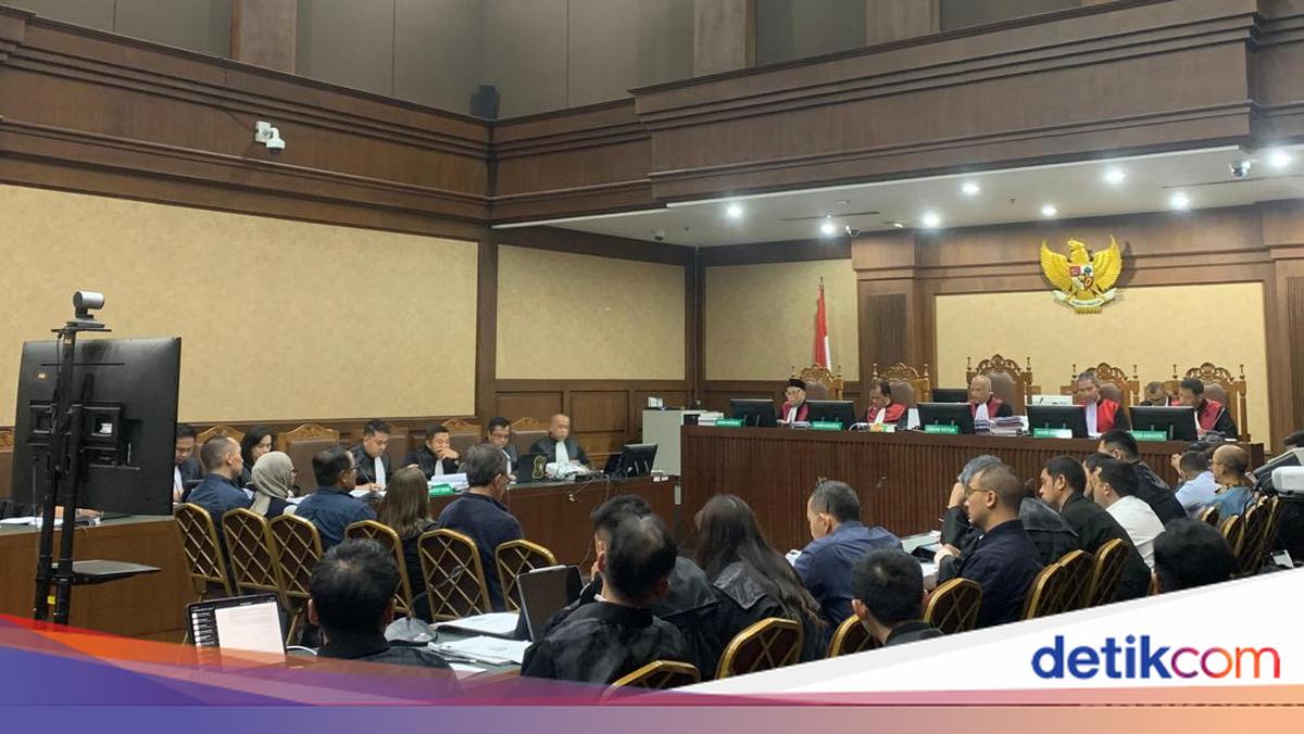 Saksi Korupsi Minyak Mentah Akui Hapus Chat dengan Anak Riza Chalid, Kenapa?