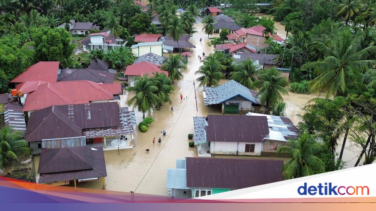 Sumbar Tanggap Darurat Banjir, BMKG Ingatkan Potensi Cuaca Ekstrem Masih Ada