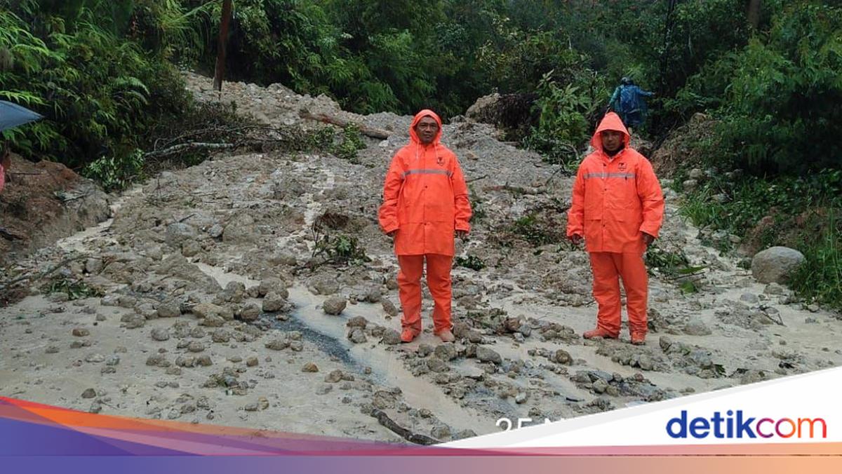 Update Dampak Banjir Bandang-Longsor di Sumut: 13 Orang Tewas dan 37 Luka