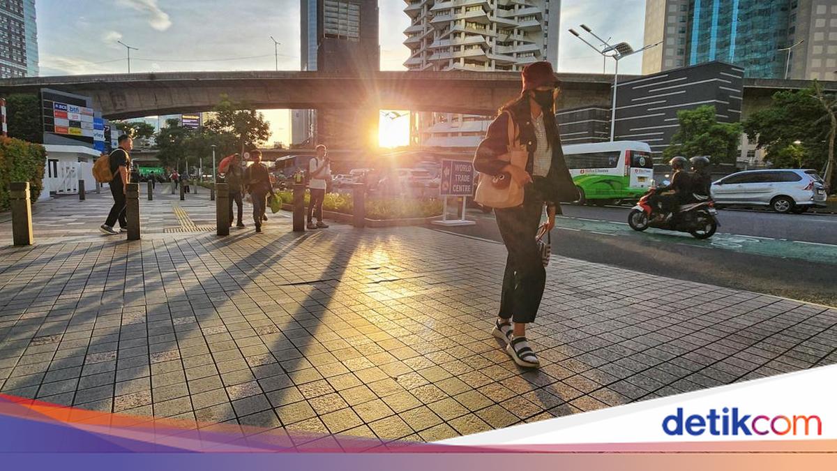 Badan Pusat Statistik (BPS) mencatat penduduk Jakarta saat ini mencapai 10,72 juta jiwa. Separuh lebih penduduk Jakarta mayoritas gen milenial dan gen Z.