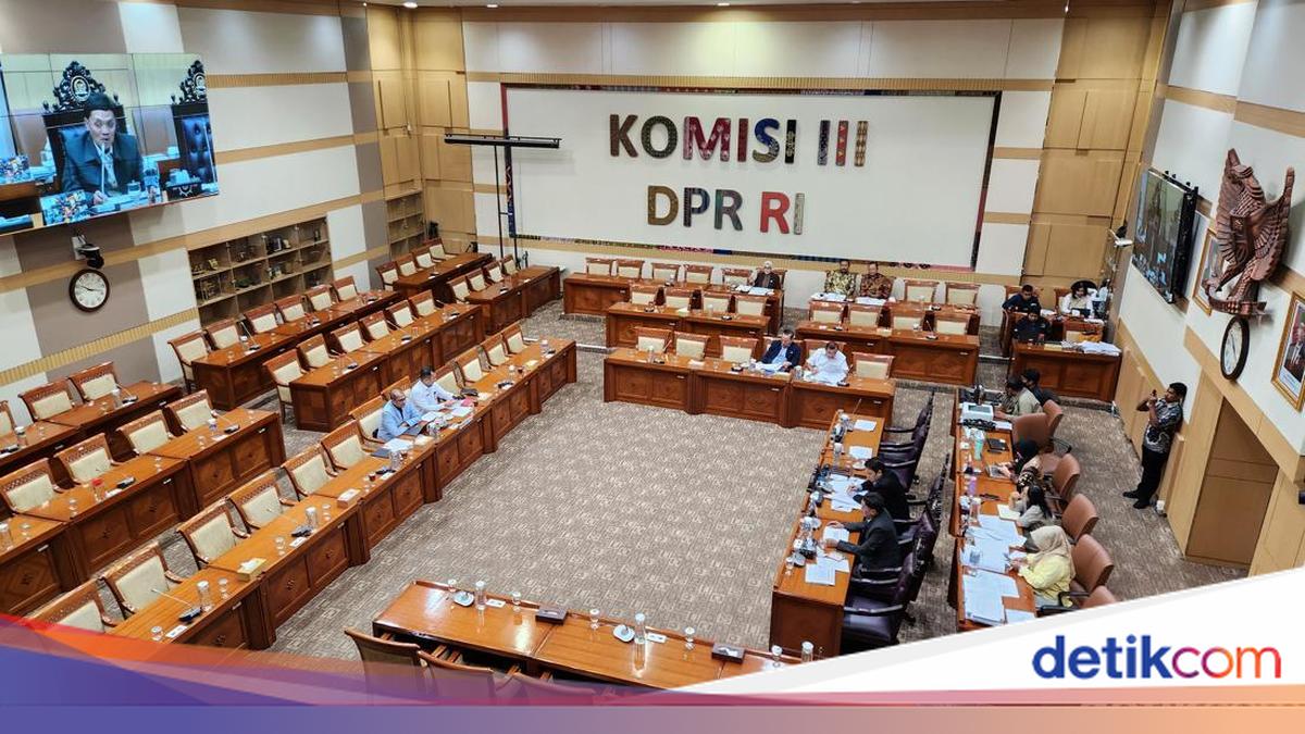 Rapat RUU Penyesuaian Pidana, Pemerintah Usul Ancaman Pidana Minimal Dihapus