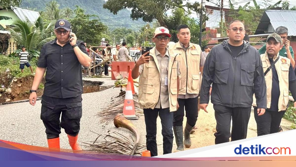 Andre Rosiade Salurkan Bantuan untuk Korban Banjir dan Longsor di Padang